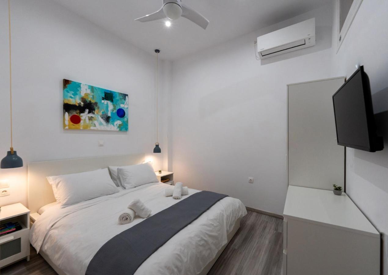 Central Suites Aegina 2 Екстер'єр фото