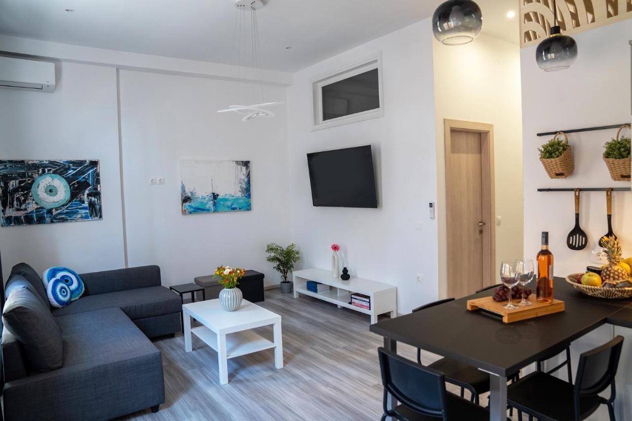 Central Suites Aegina 2 Екстер'єр фото