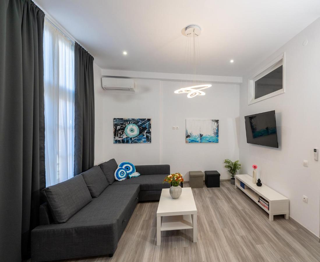 Central Suites Aegina 2 Екстер'єр фото