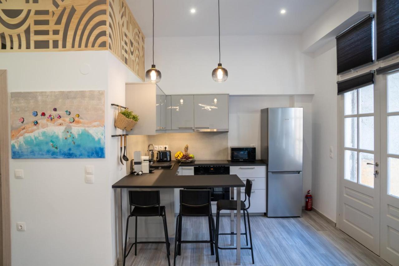 Central Suites Aegina 2 Екстер'єр фото