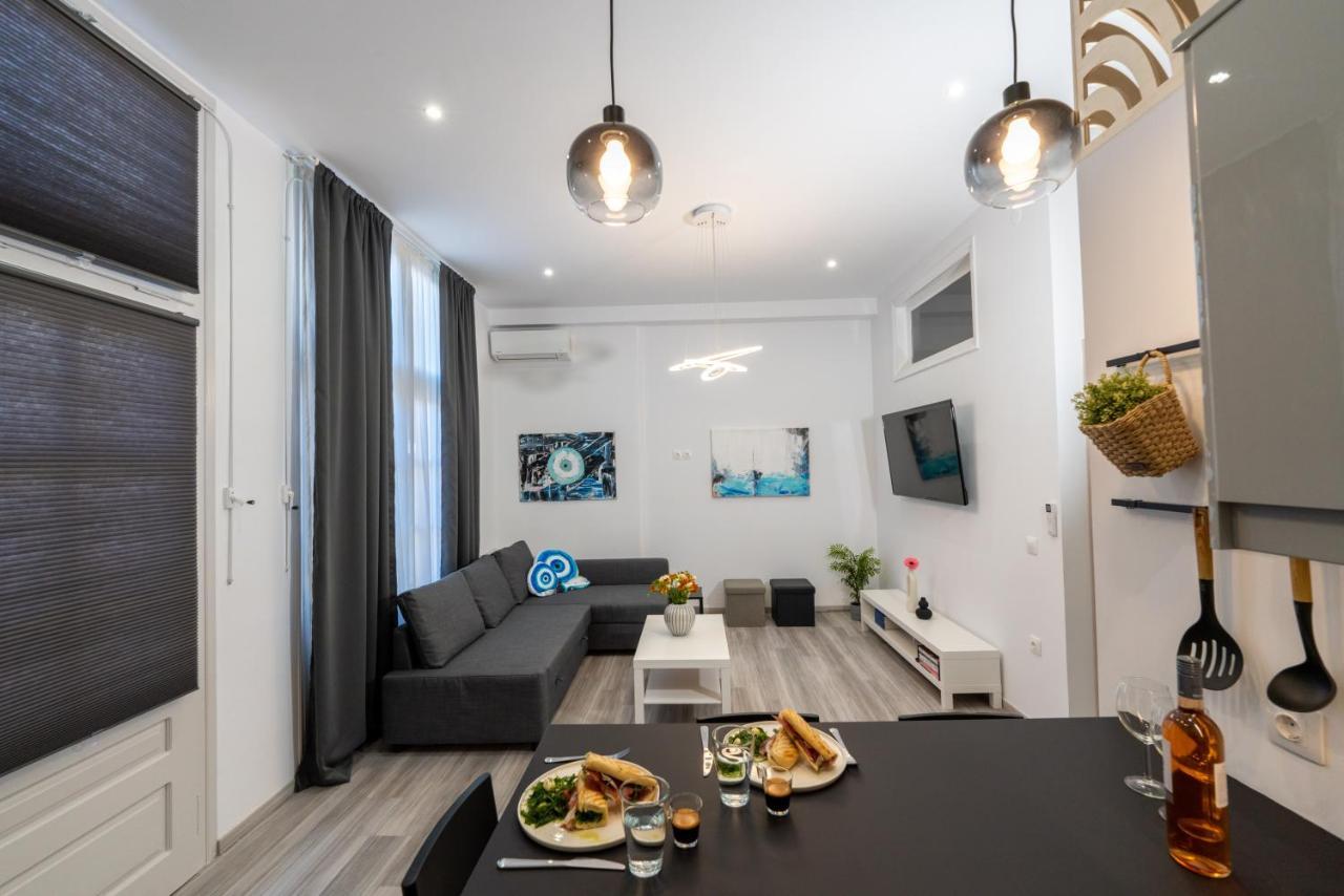 Central Suites Aegina 2 Екстер'єр фото