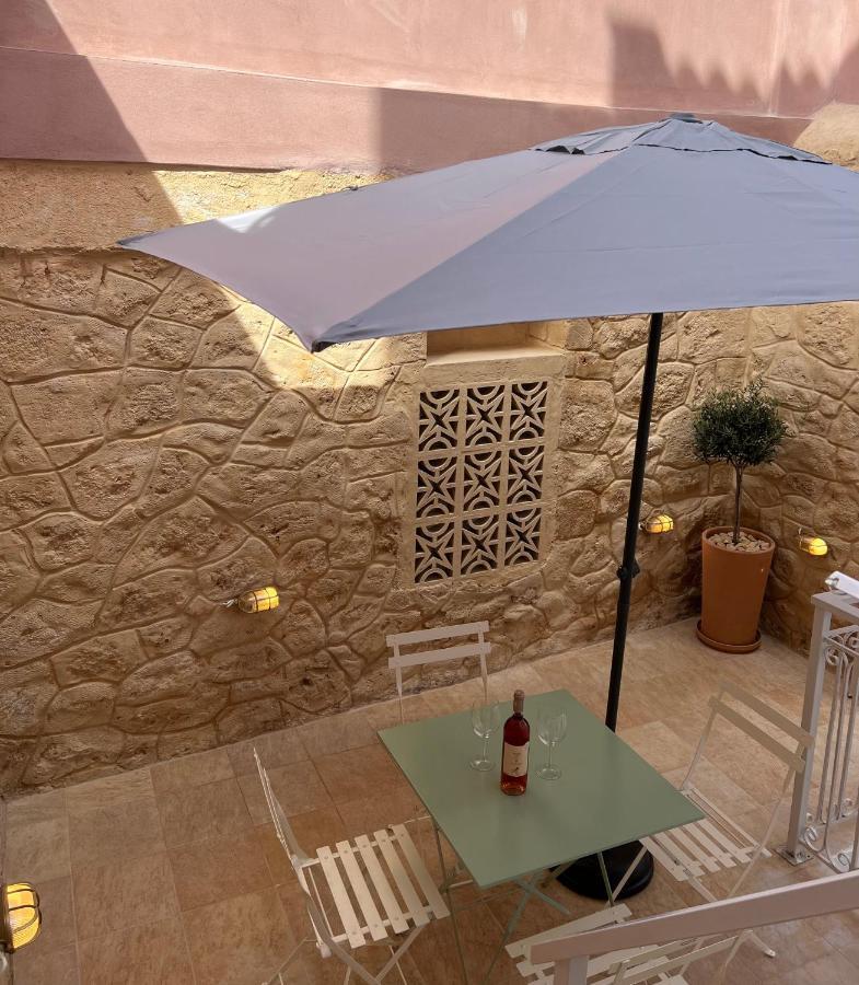 Central Suites Aegina 2 Екстер'єр фото